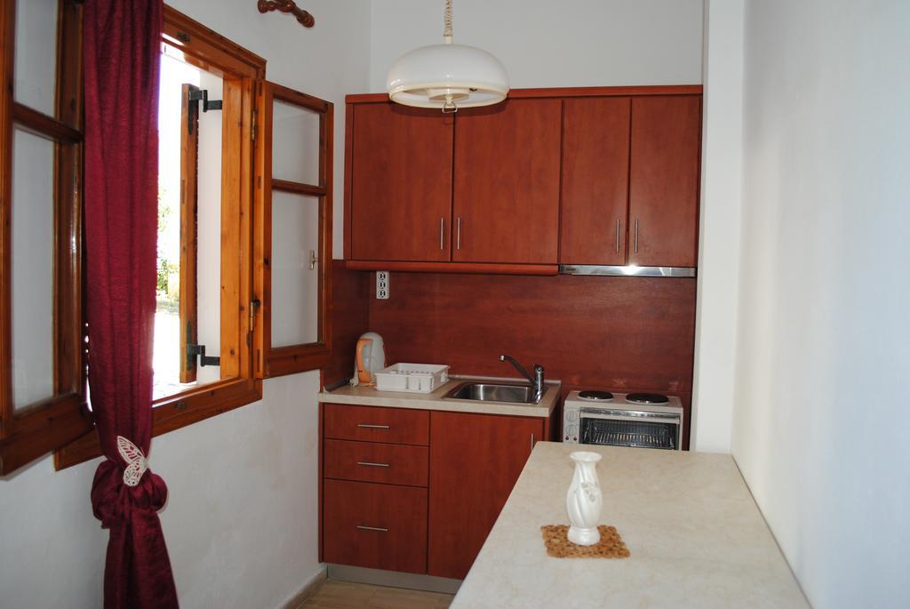Hotel Olga Agios Stefanos Avliotes  Phòng bức ảnh